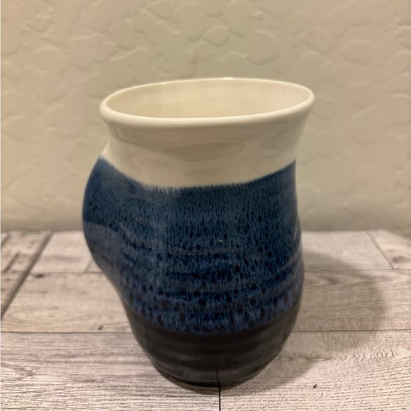 Glazed Hand-warmer Ceramic Mug - Picture 3 of 5